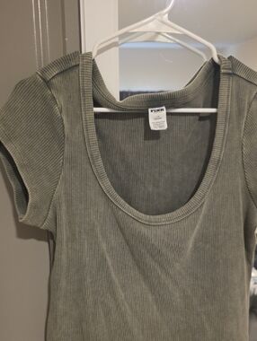 PINK Victoria's Secret Ribbed Scoop Neck Short Sleeve Top in Olive